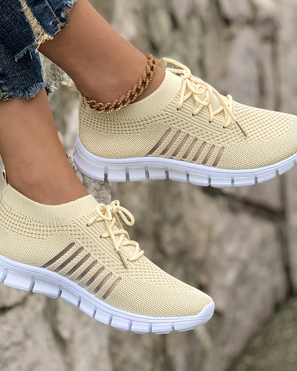 Women's Lightweight Knit Sneakers, Breathable Low-Top Lace-Up Casual Running Footwear, Fabric Upper and PU Cover Sole, Vibrant Color Sneakers, Versatile Running Shoes