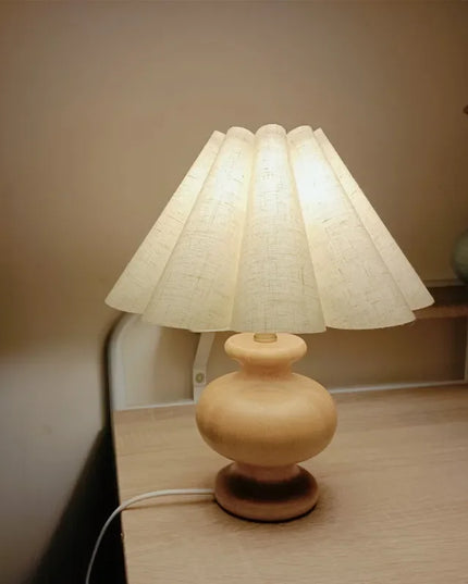 Linen table lamp solid wood log bedroom bedside living room atmosphere lamp homestay retro lamp Korean wabi-sabi style