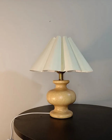 Linen table lamp solid wood log bedroom bedside living room atmosphere lamp homestay retro lamp Korean wabi-sabi style