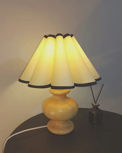 Linen table lamp solid wood log bedroom bedside living room atmosphere lamp homestay retro lamp Korean wabi-sabi style